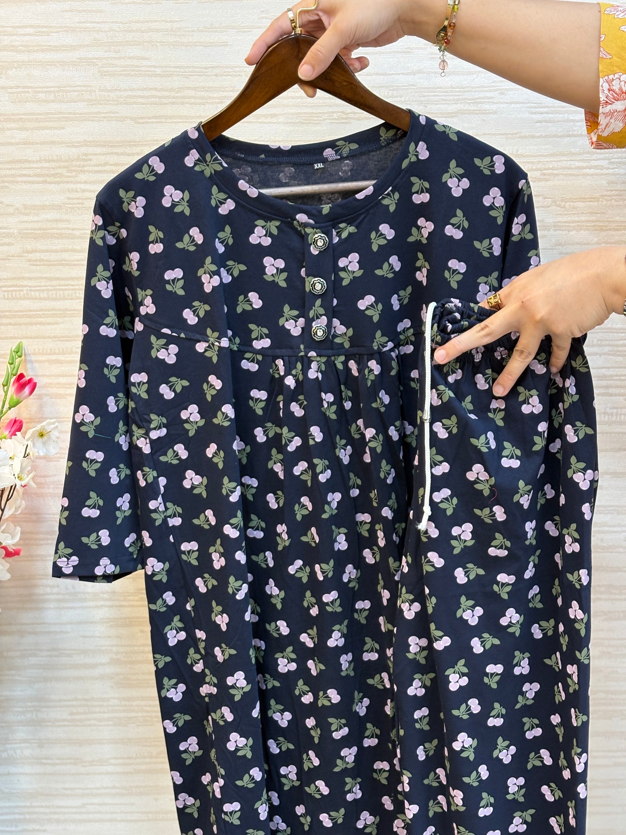 273 Button night wear