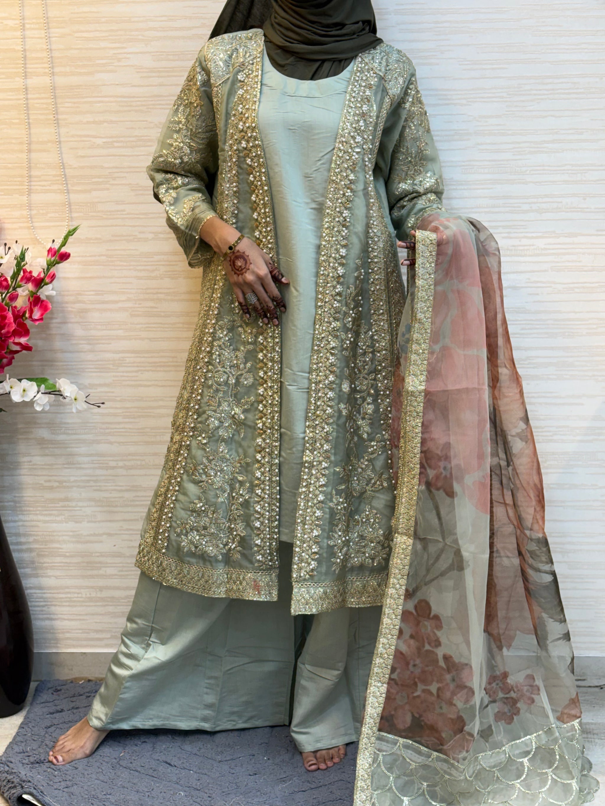 240 Noor-e-Zar Set - pista