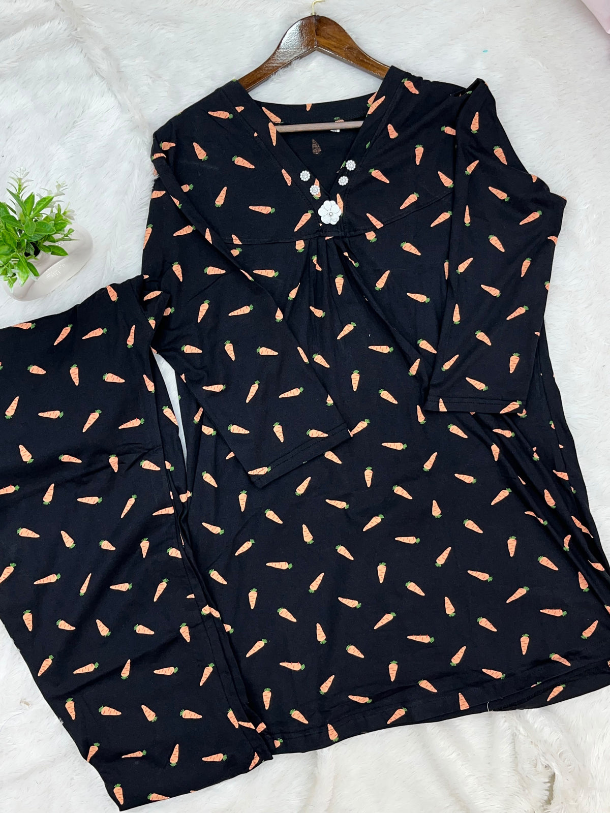 1454 Korean Printed Night Wear - Black (Carrot)