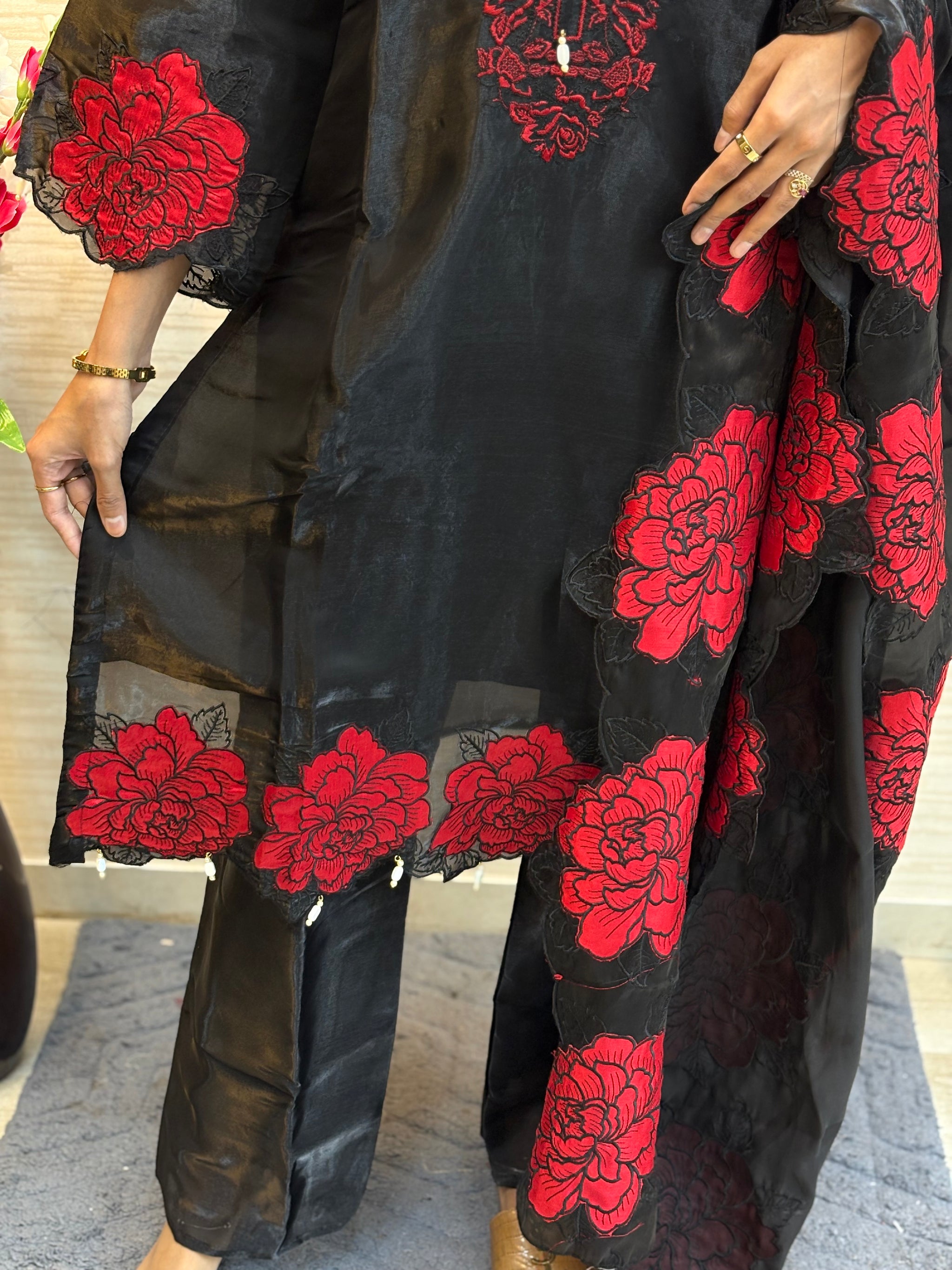 230 Saiyaara jimmy cho 3pc - black