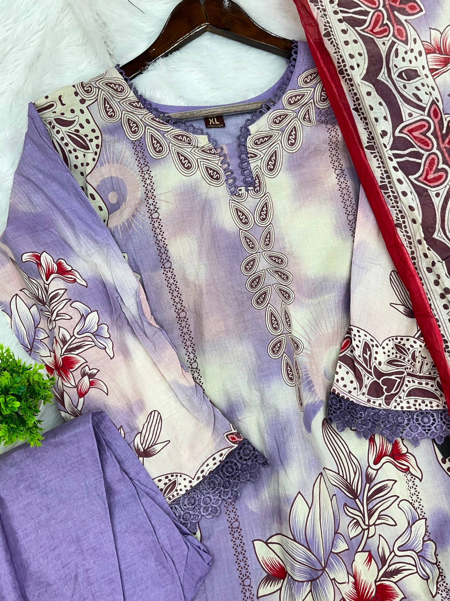 1237 Pakistani Printed Suit