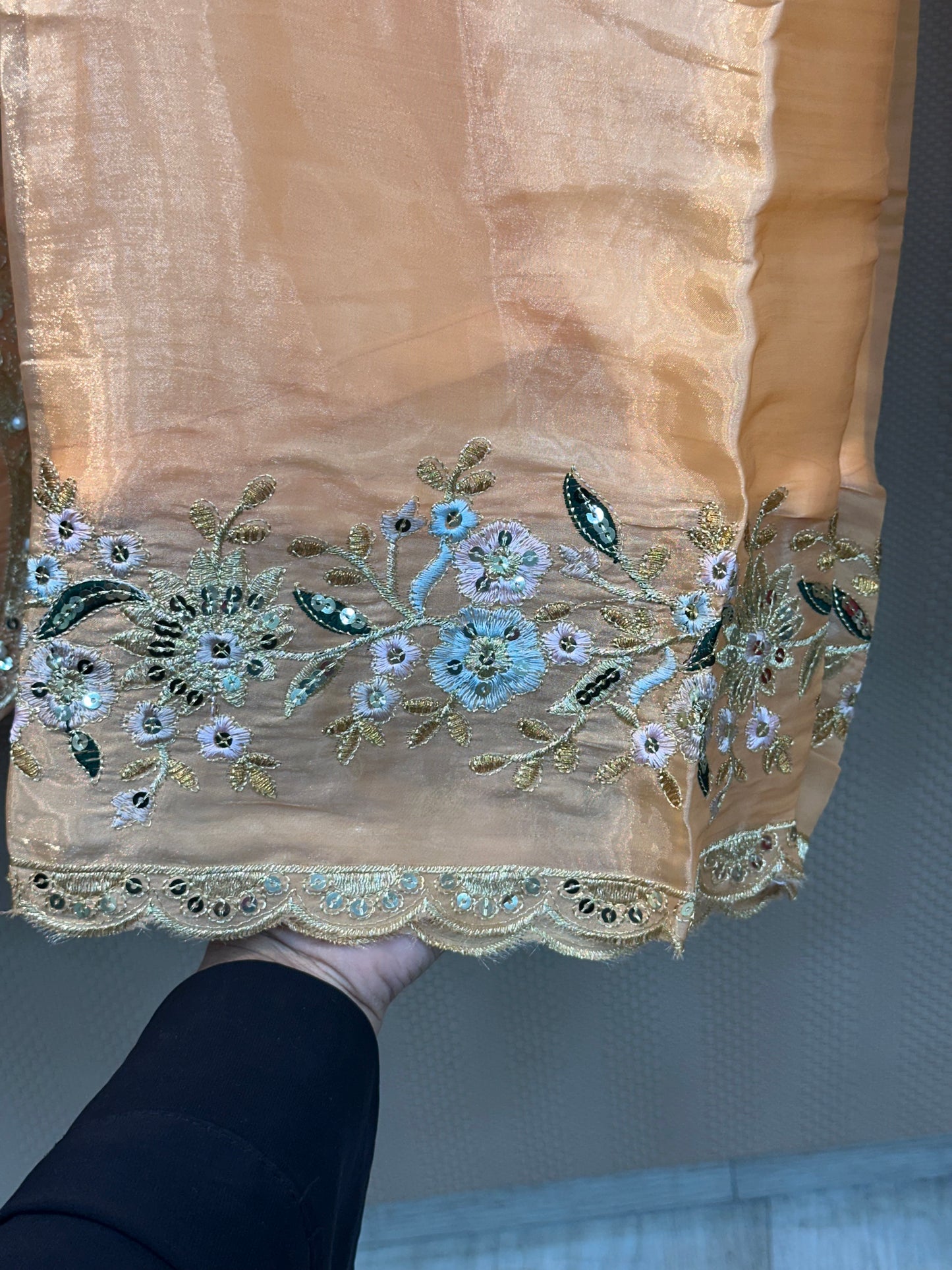 109 party wear jimmy cho 3 pc