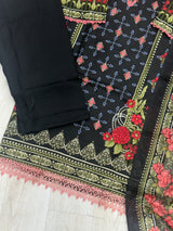 251 embroidered cotton suit