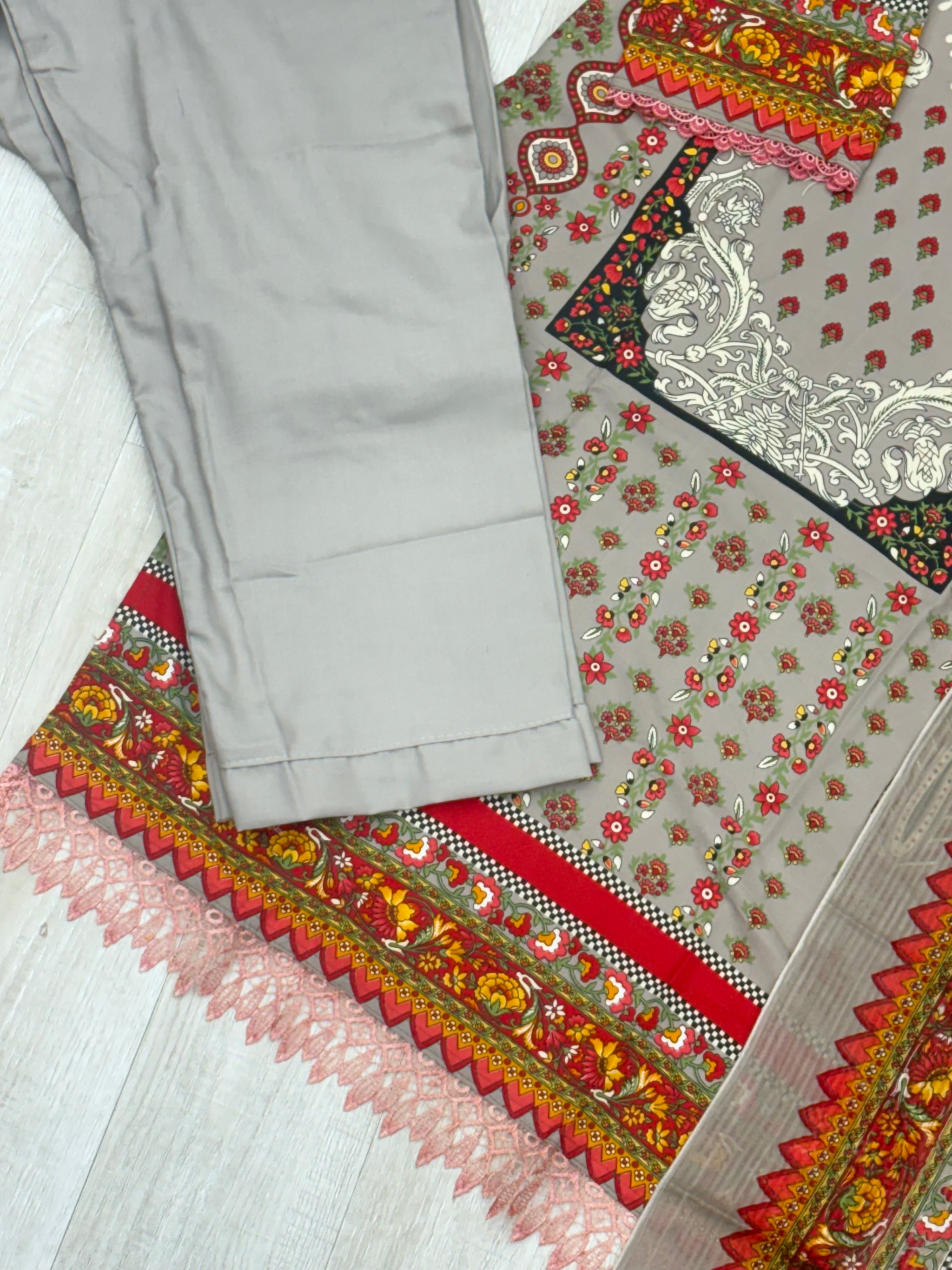 252 embroidered cotton suit