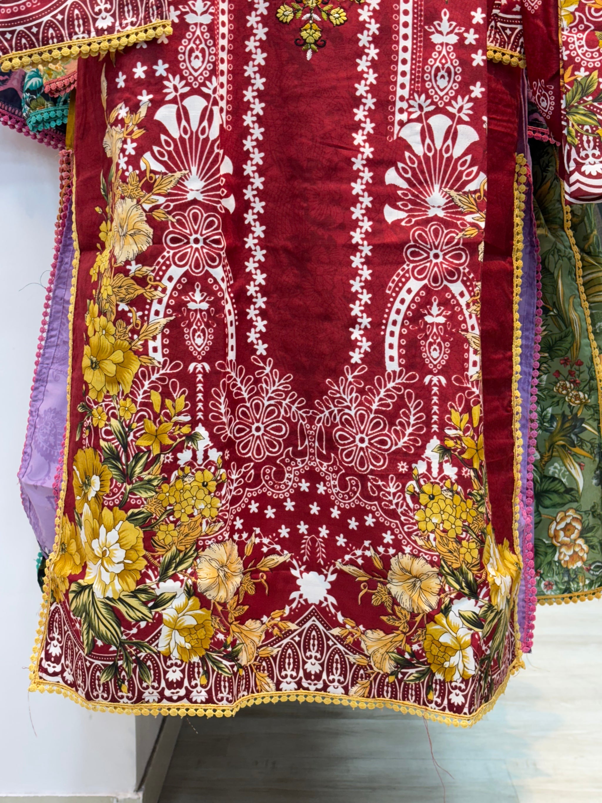 221 embroidered cotton suit