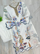 1526 Pakistani Heavy Lawn - White Floral