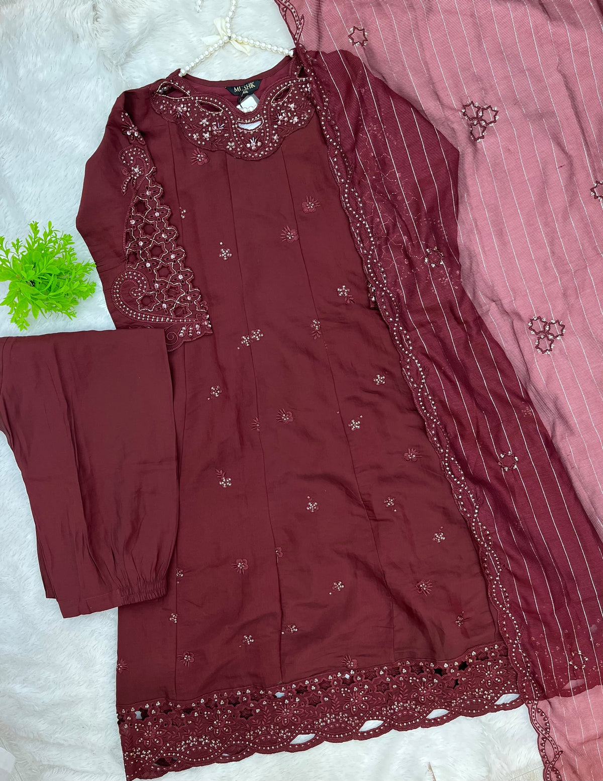 1475 Pakistani Party Wear - Maroon