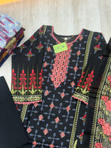 251 embroidered cotton suit