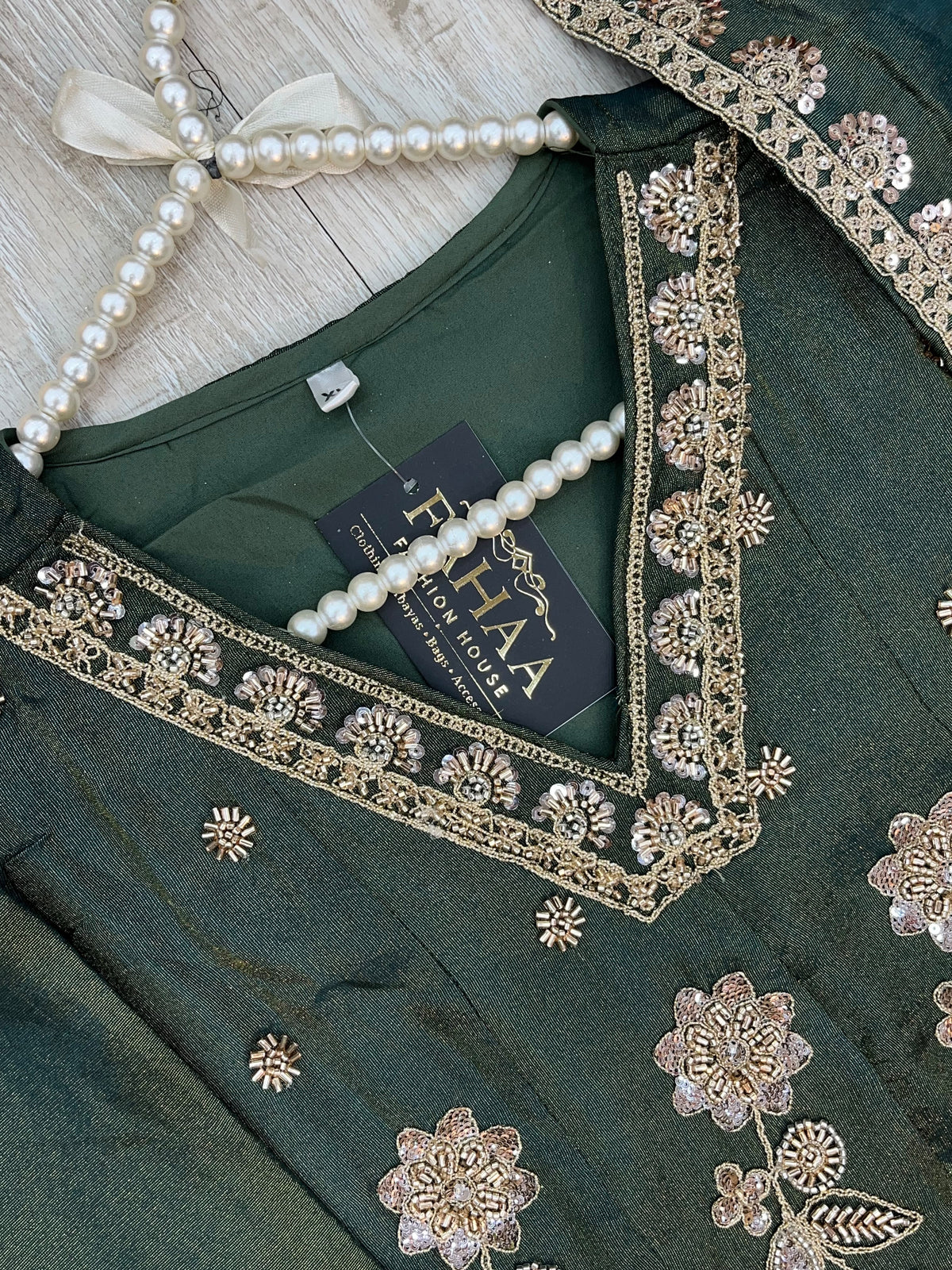 1525 Pakistani Heavy Partywear - Mehendi Green
