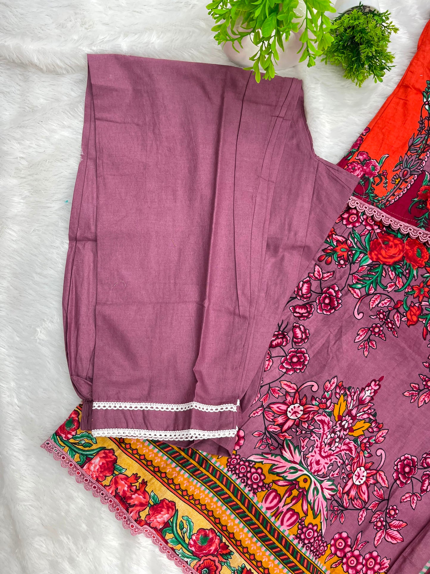 1242 Pakistani Printed Suit