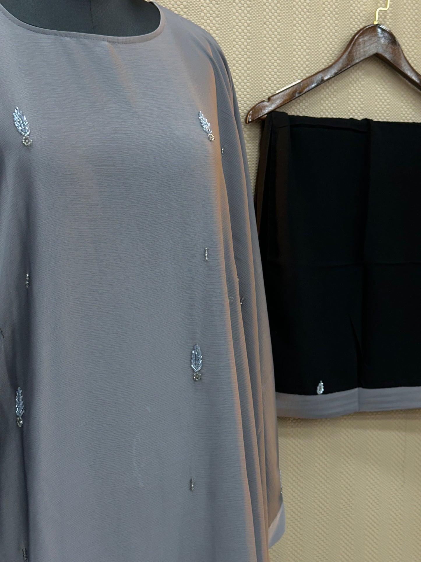 044 Premium dark Grey Abaya