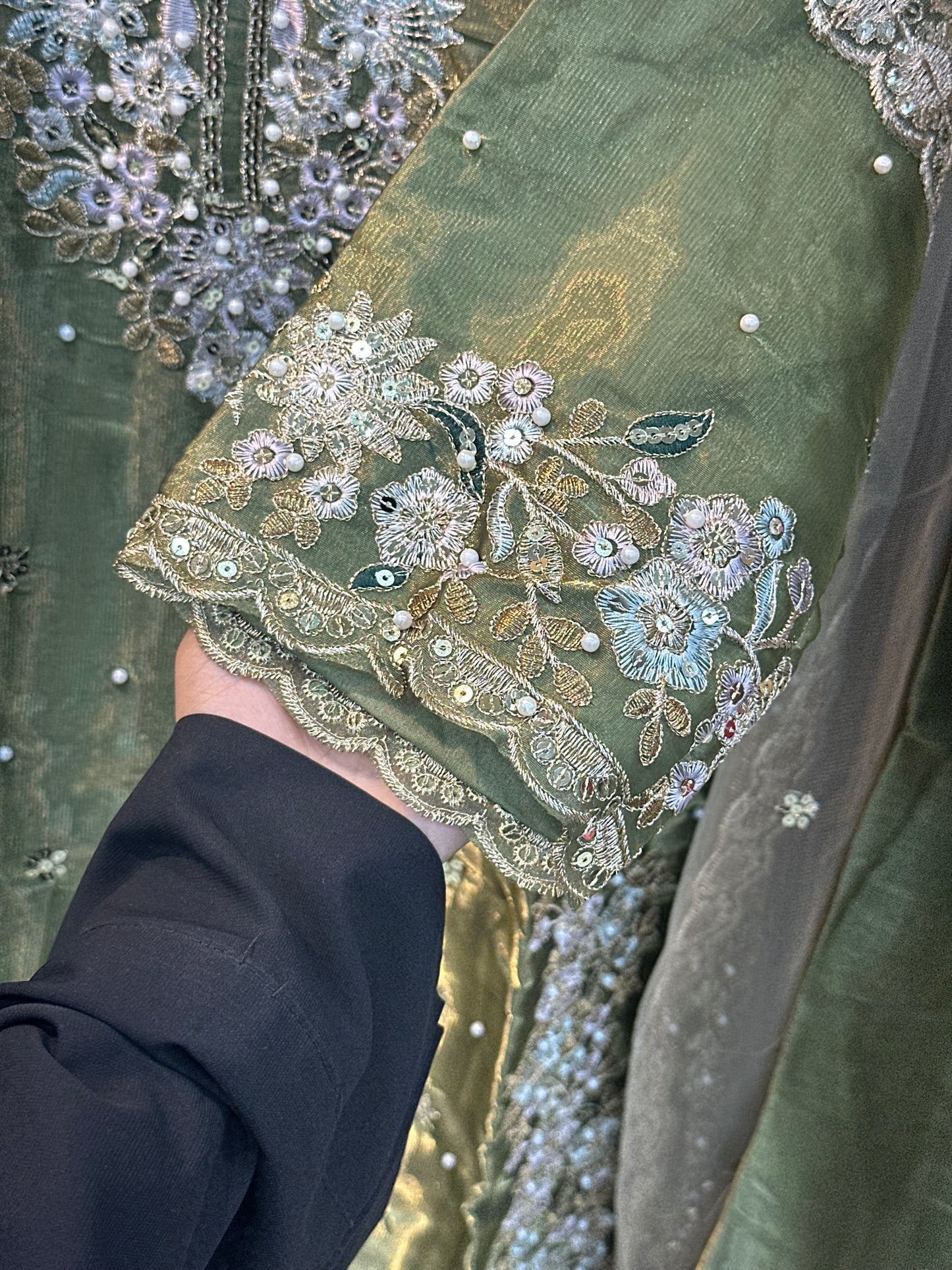 113 party wear jimmy cho 3 pc