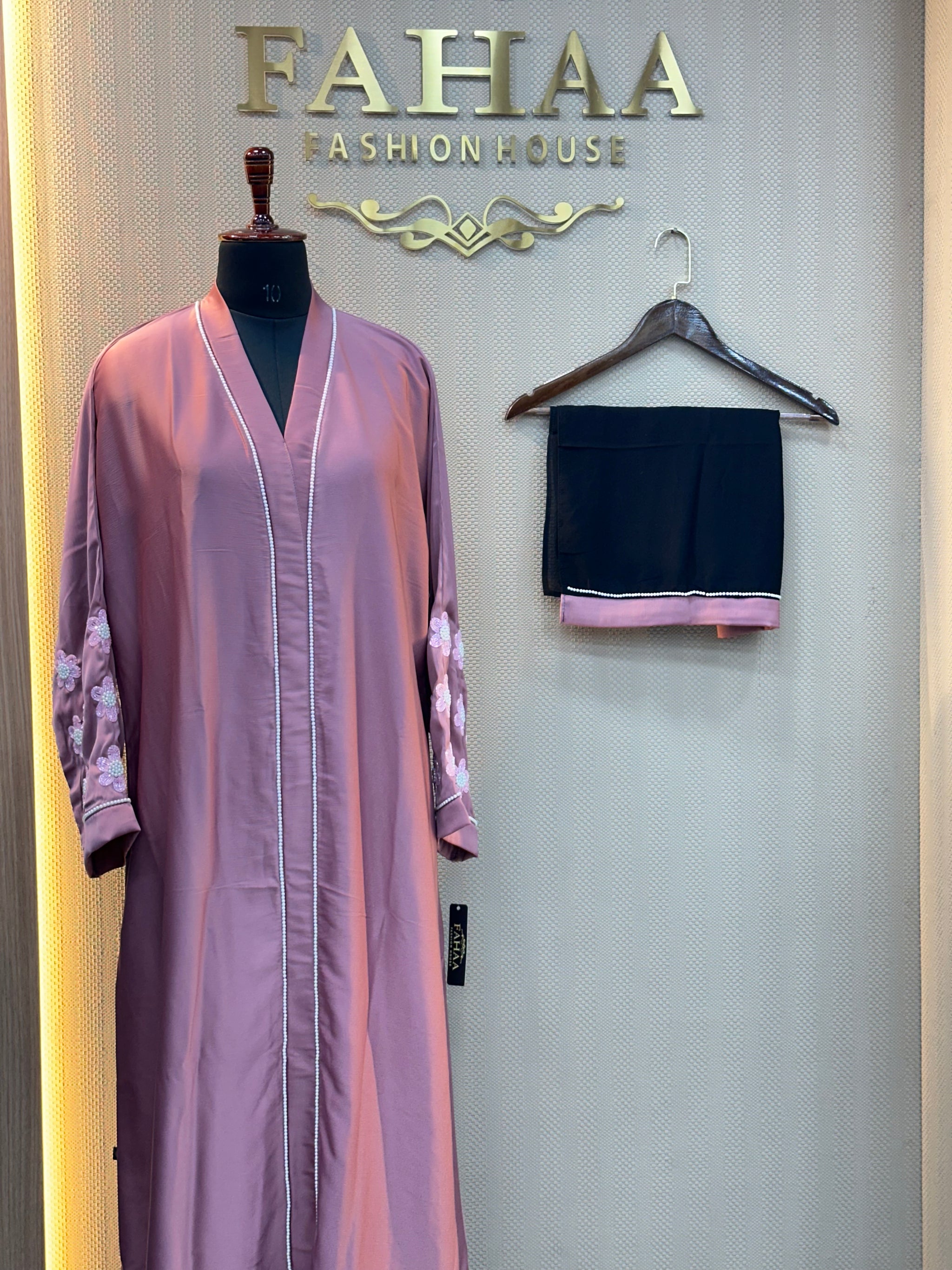 042 Pink Flower Straight burkha