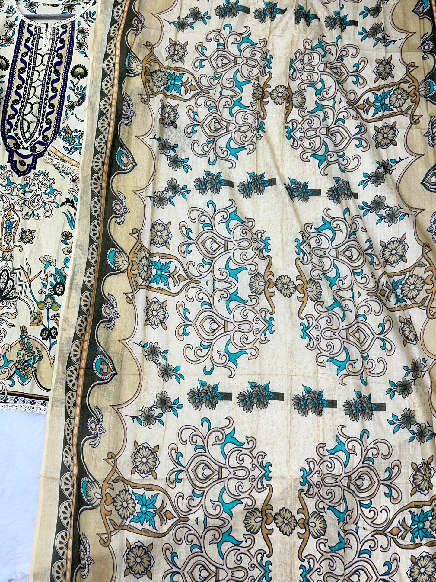 1240 Pakistani Printed Suit