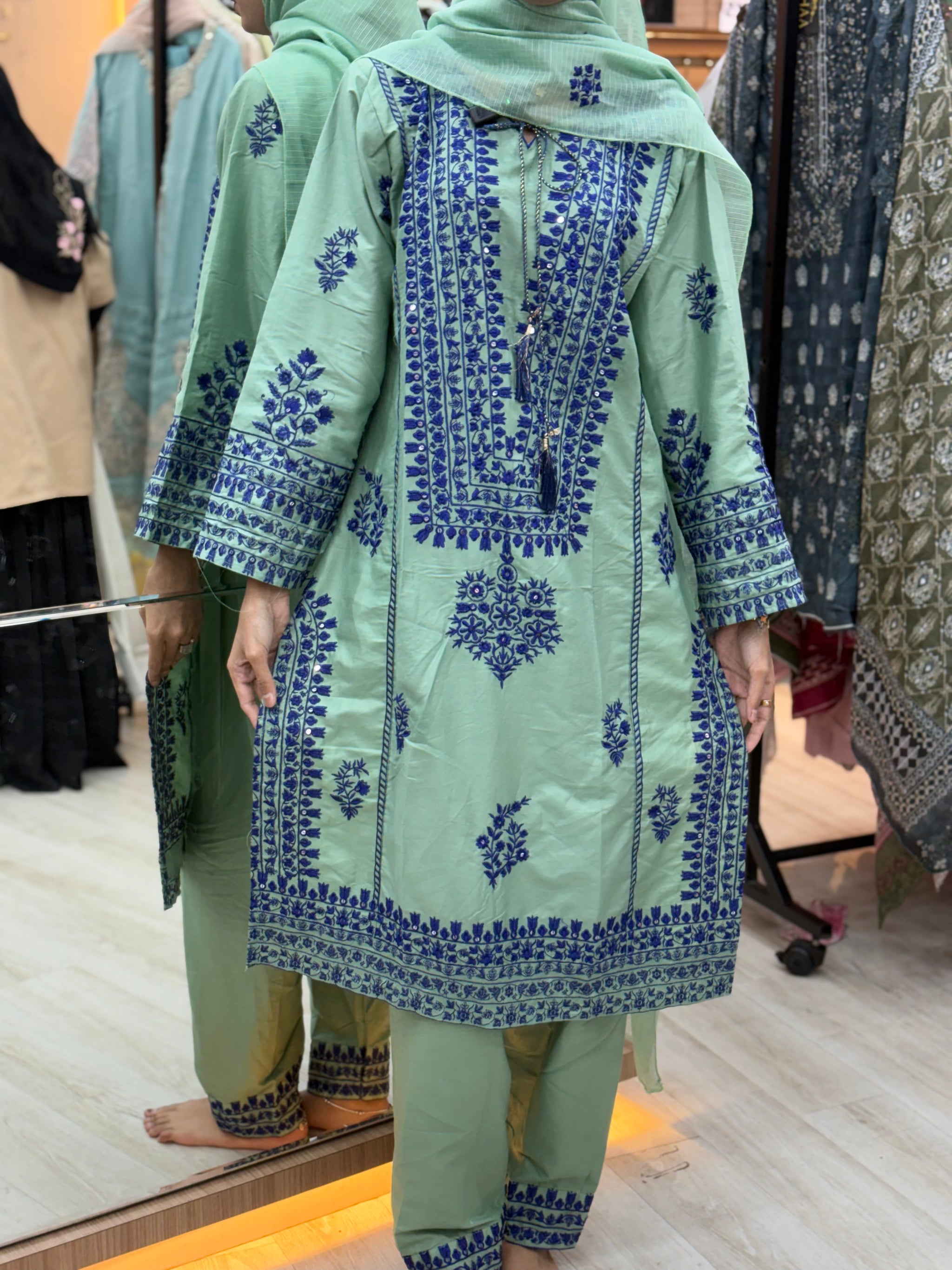 067 Embroidered Rayon Suit - green