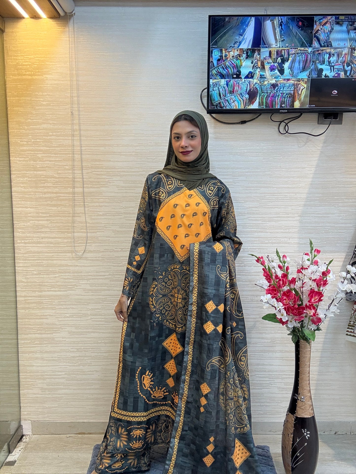 037 pakistani cordset