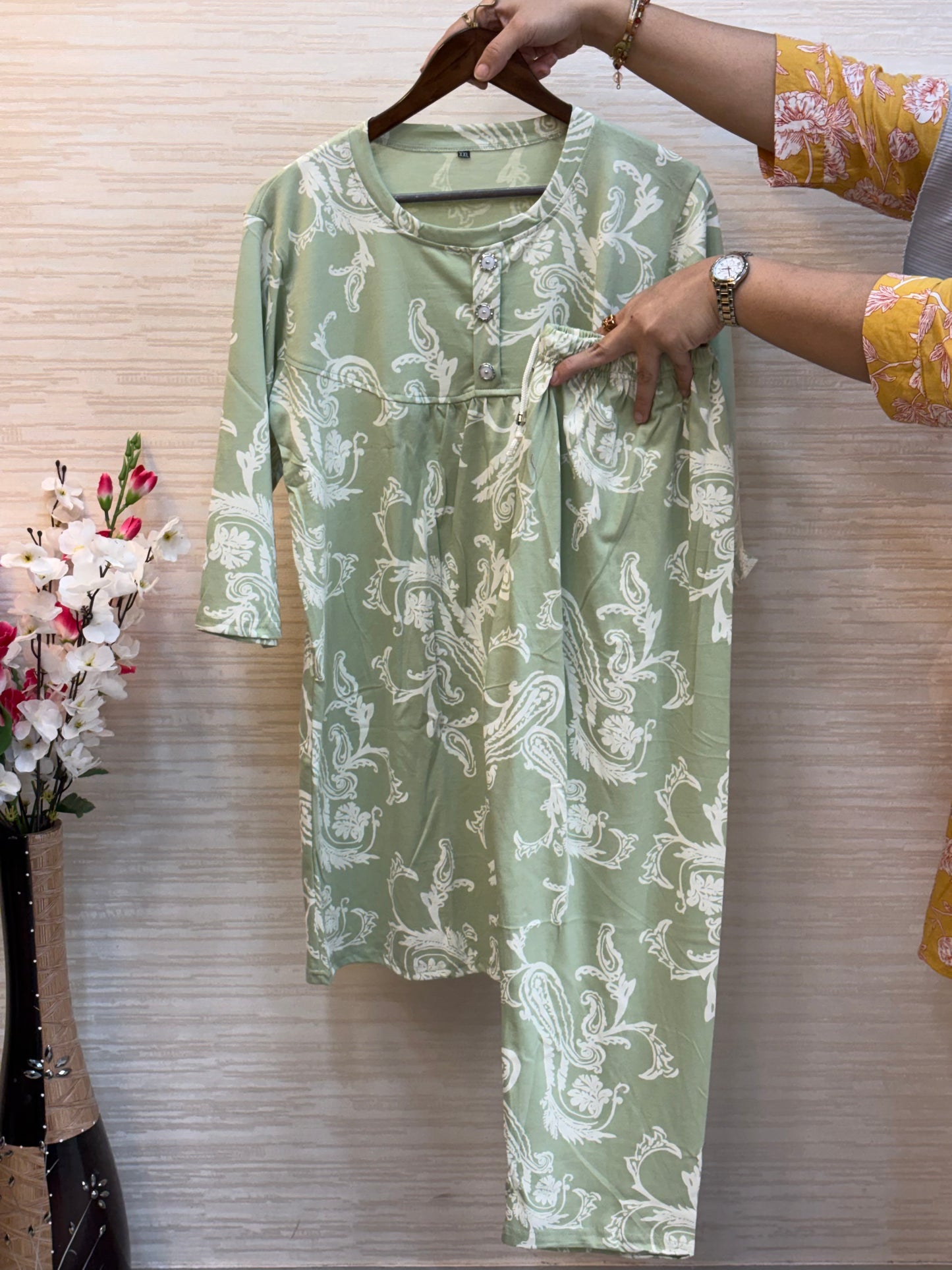 274 Button night wear