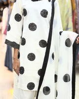 001 Yumna Zaidi Farshi Shalwar Suit