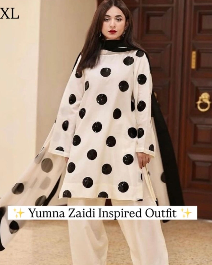 001 Yumna Zaidi Farshi Shalwar Suit
