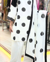 001 Yumna Zaidi Farshi Shalwar Suit