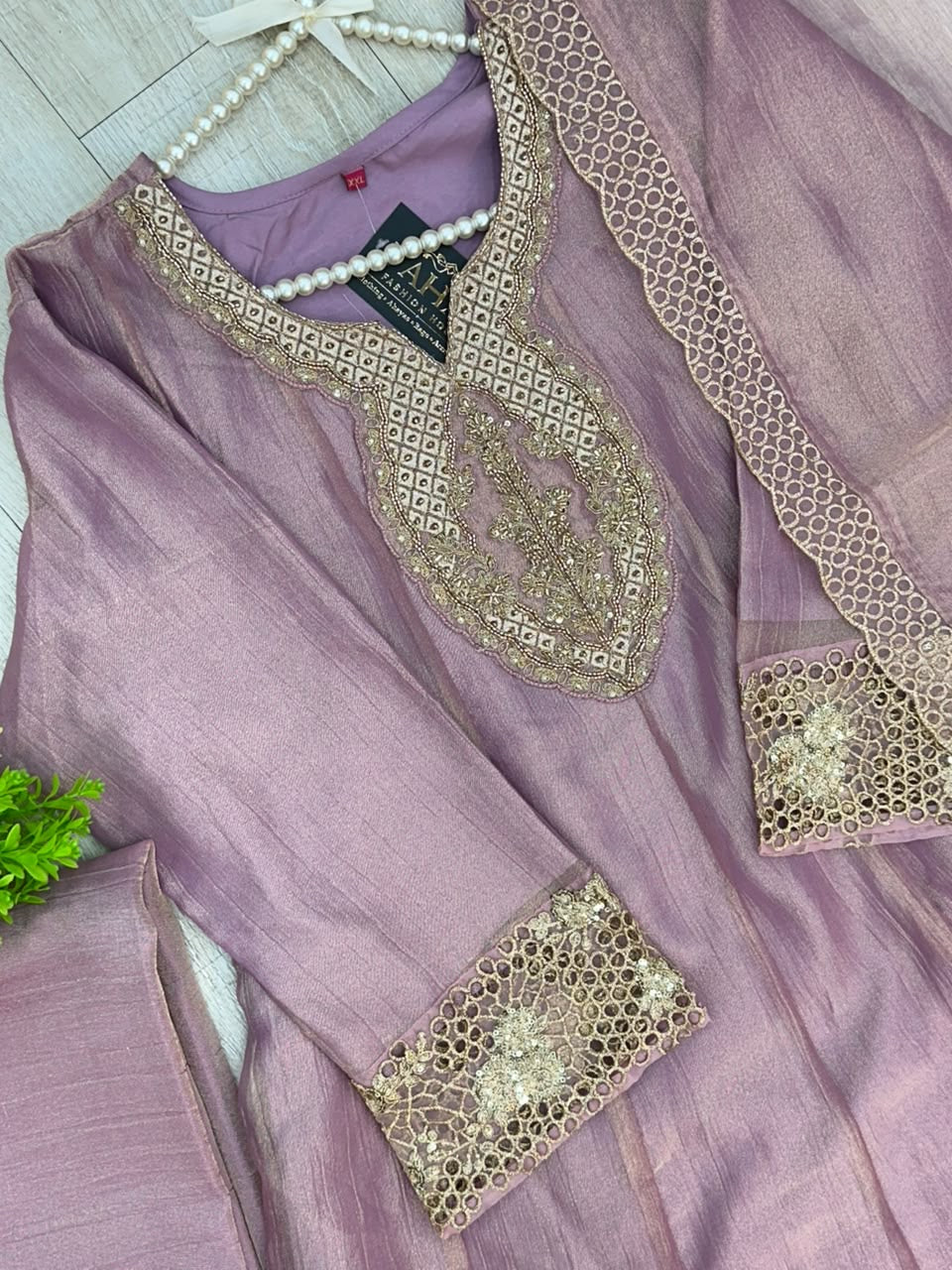 1527 Pakistani Anarkali Gown - Mauve