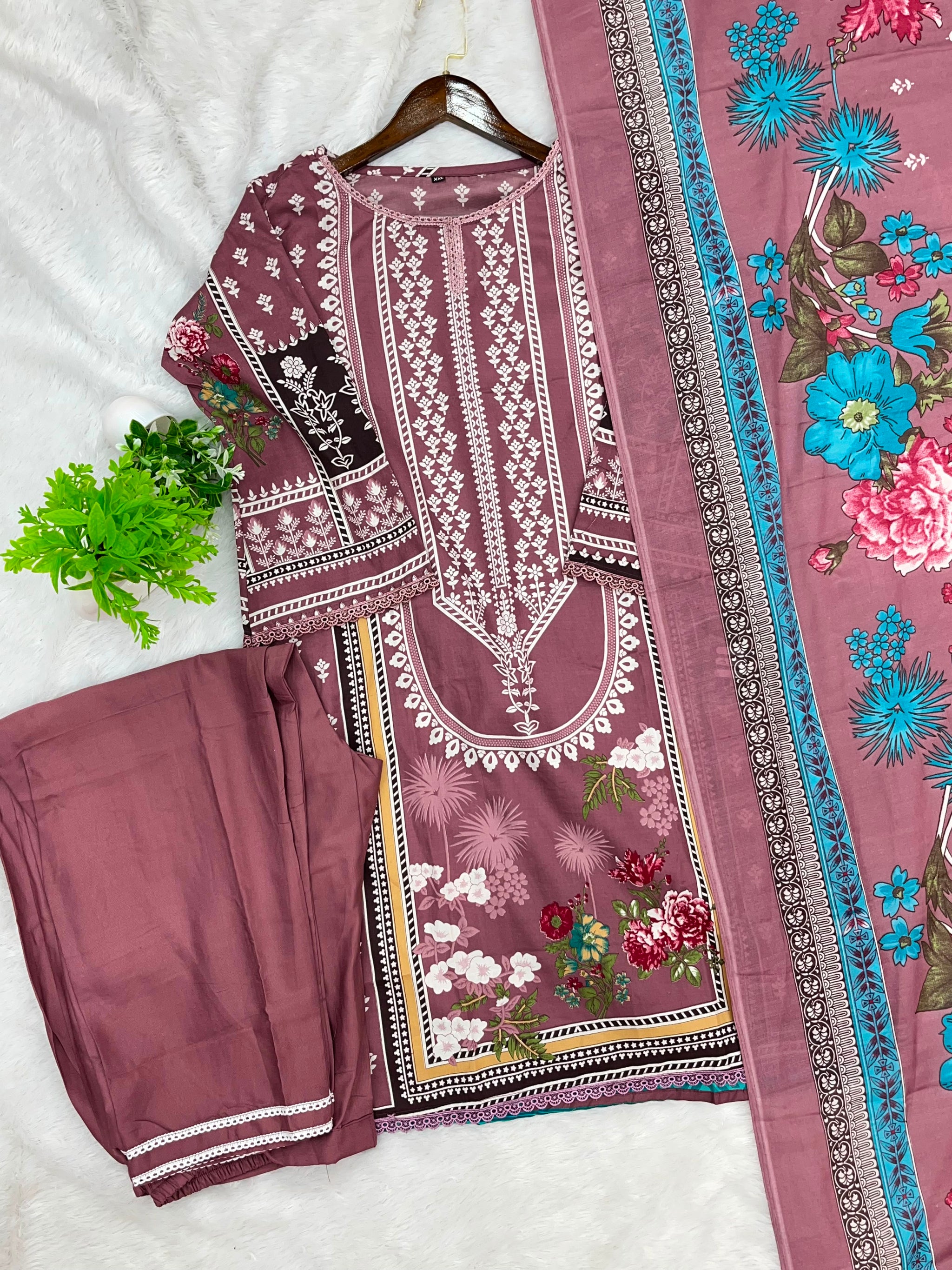 1262 Pakistani Printed Suit