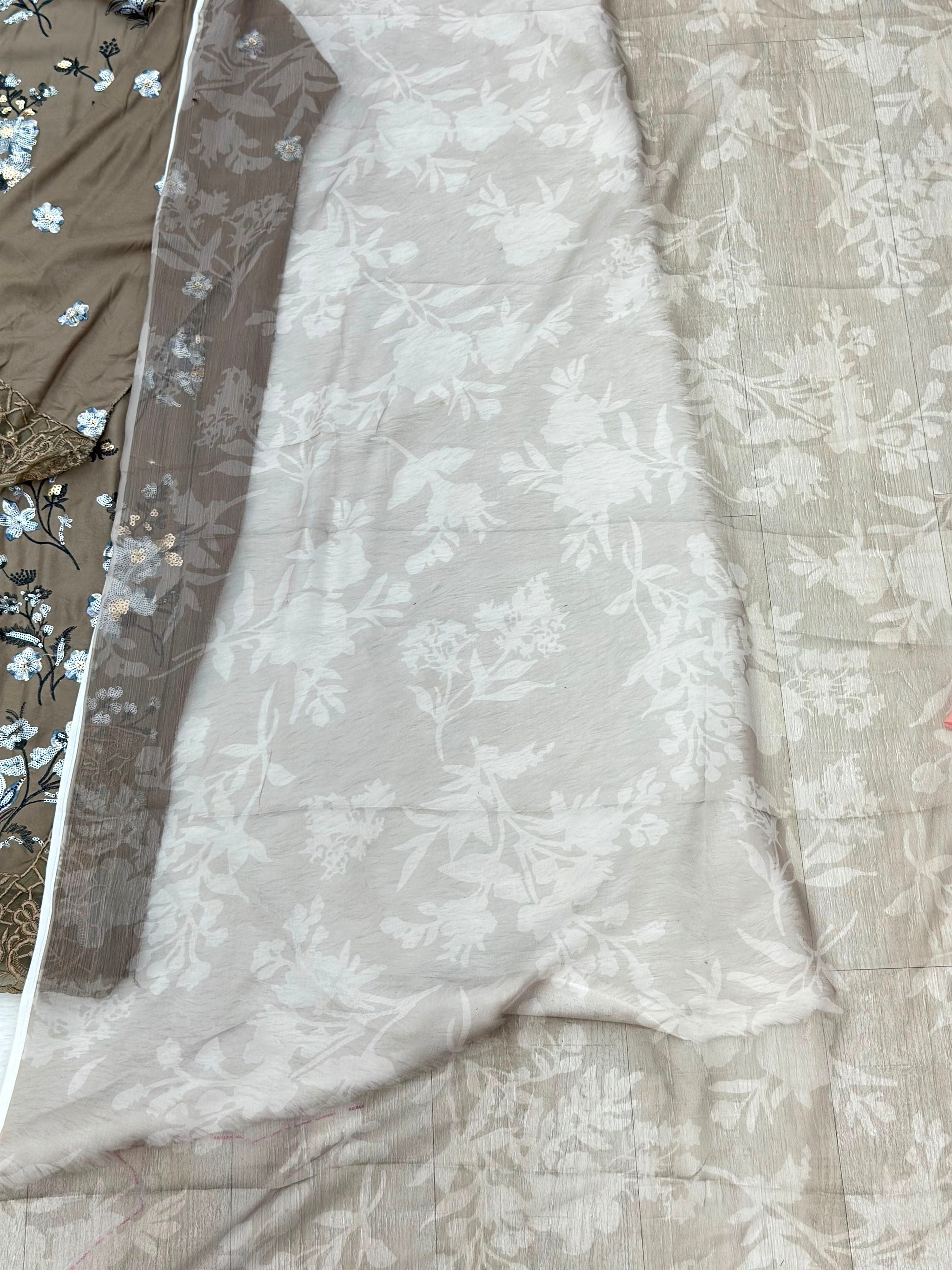 977 Unstitched Maria-B Lawn Suit