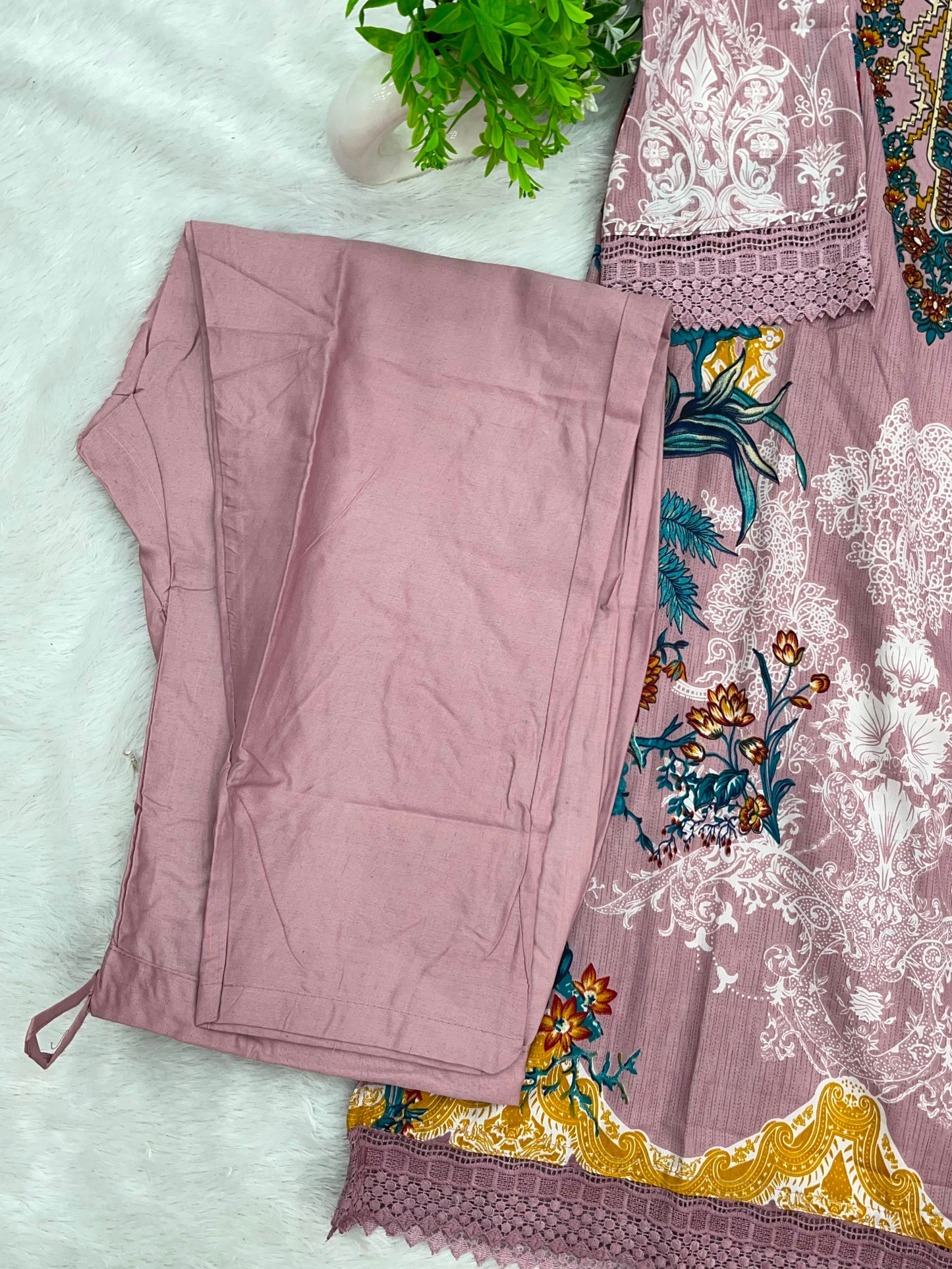 1264 Pakistani Printed Suit