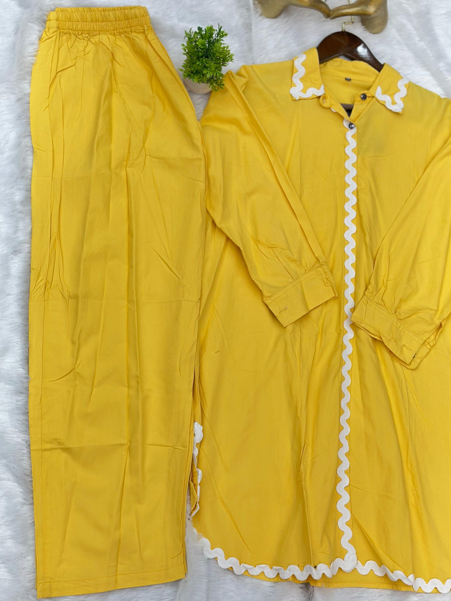 694 Casual Cordsets - Yellow