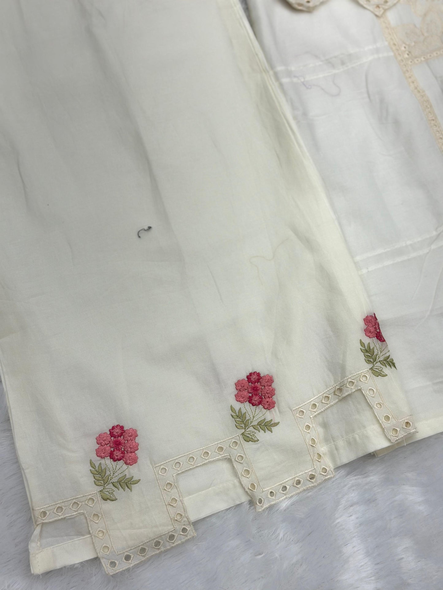 660 Premium Pakistani Lawn Cordset Set - Ivory