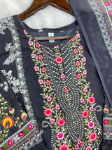 1226 Pakistani Embroidered Suit
