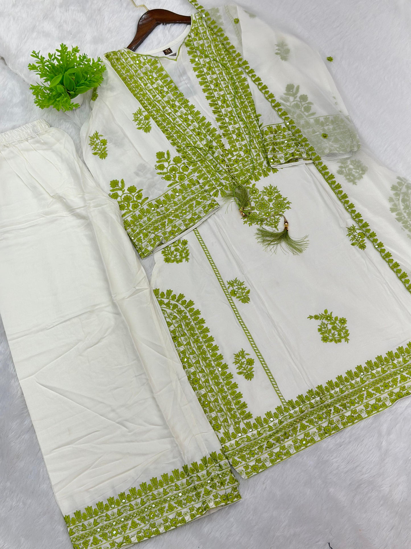 800 Readymade Pakistani Palazzo Coord-Set