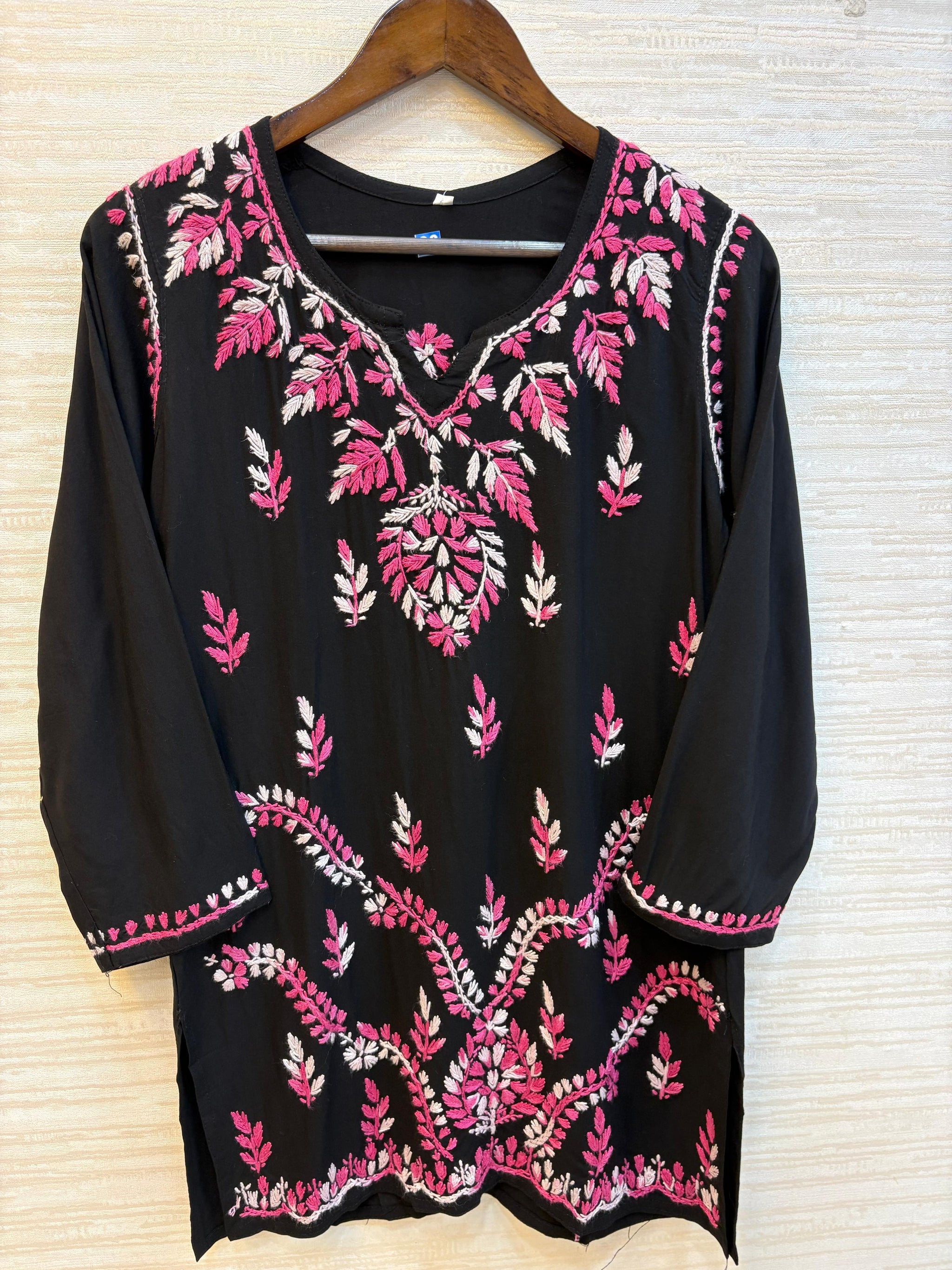 617 Lucknowi Short Kurti Set  Black - Dark Pink