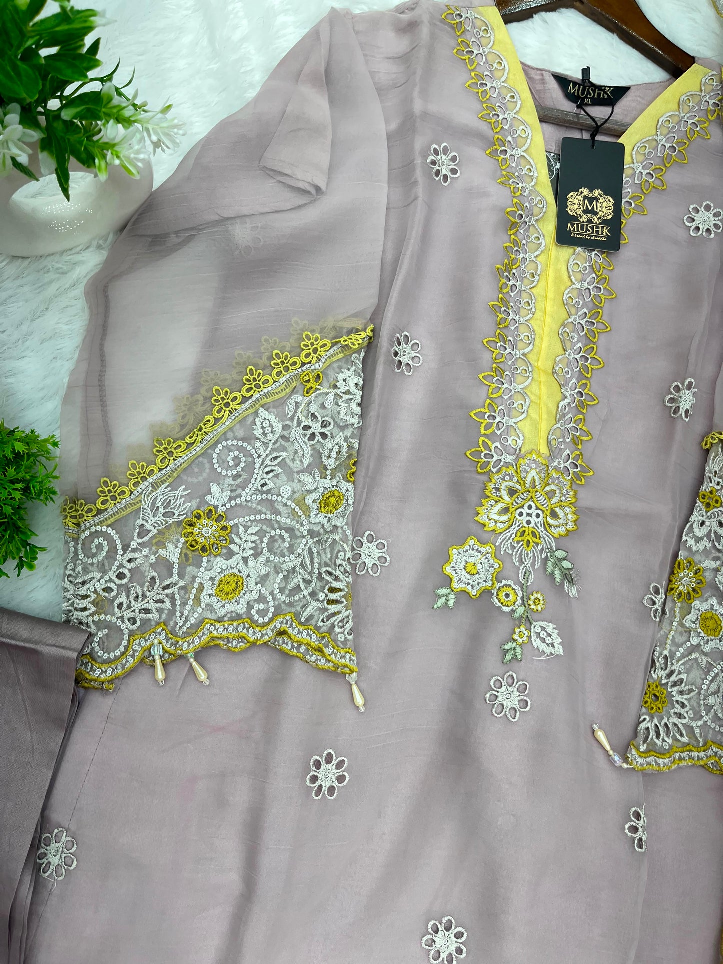 1144 Premium Pakistani Partywear - Lavender