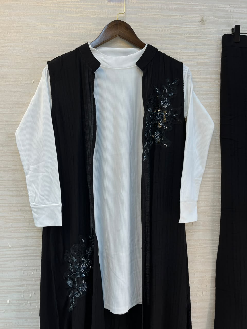 1191 Embroidered Shrug Coord Set -  Black