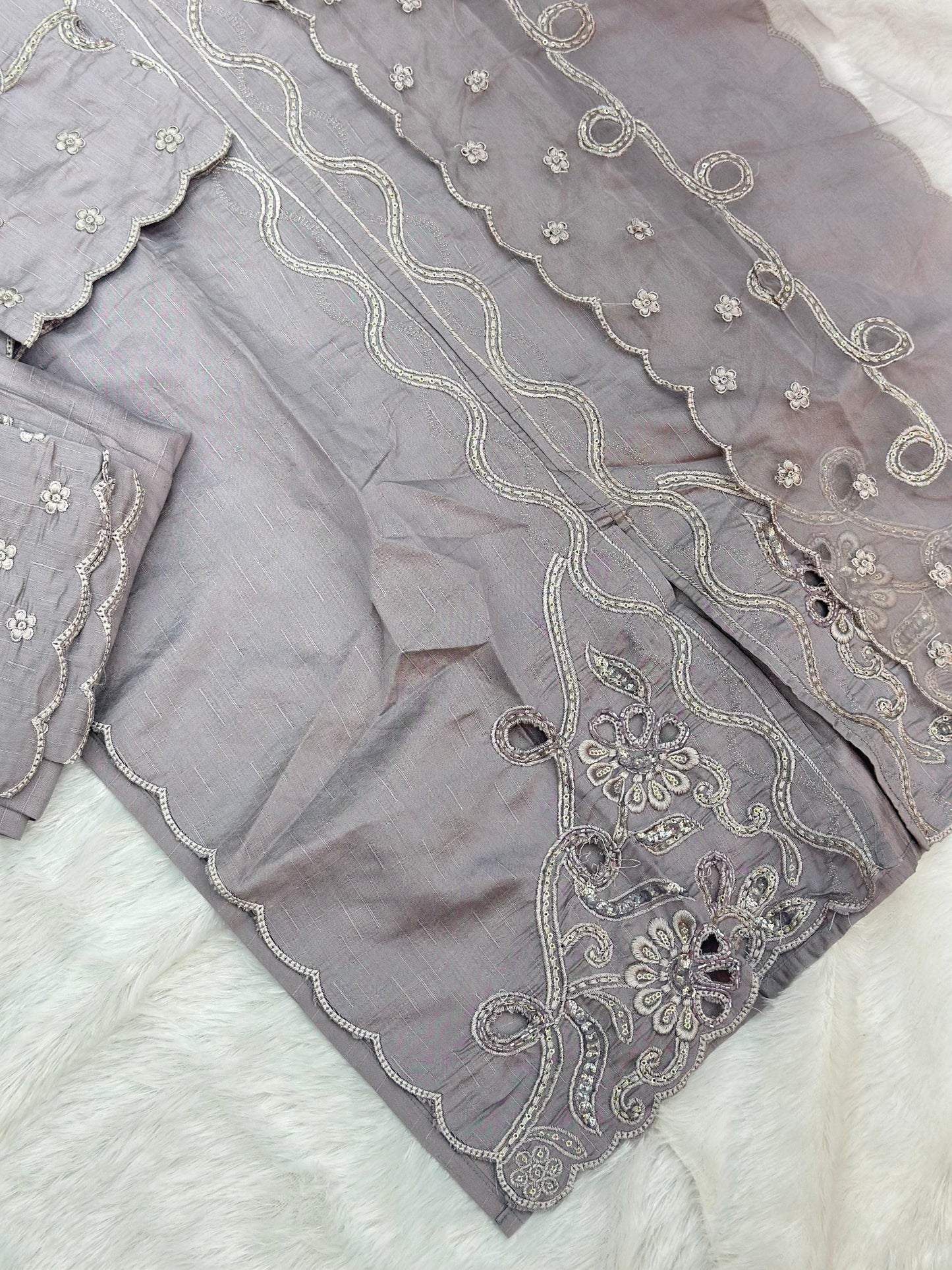 652 Pakistani Cut-Work Embroidery - Ash Lilac