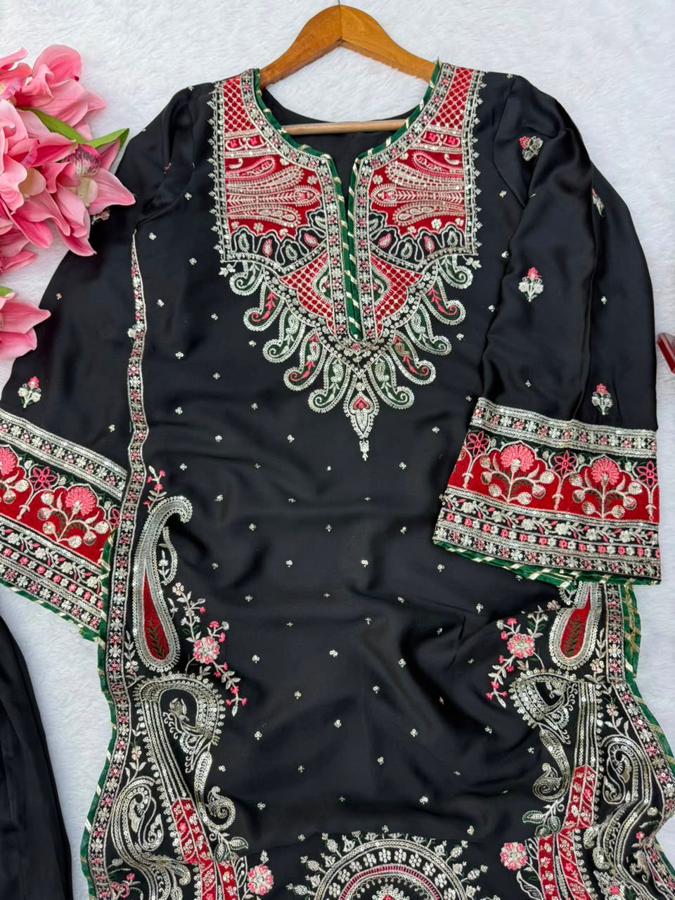 1319 Premium Pakistani Embroidered Black Kaftan 2 Pc Set