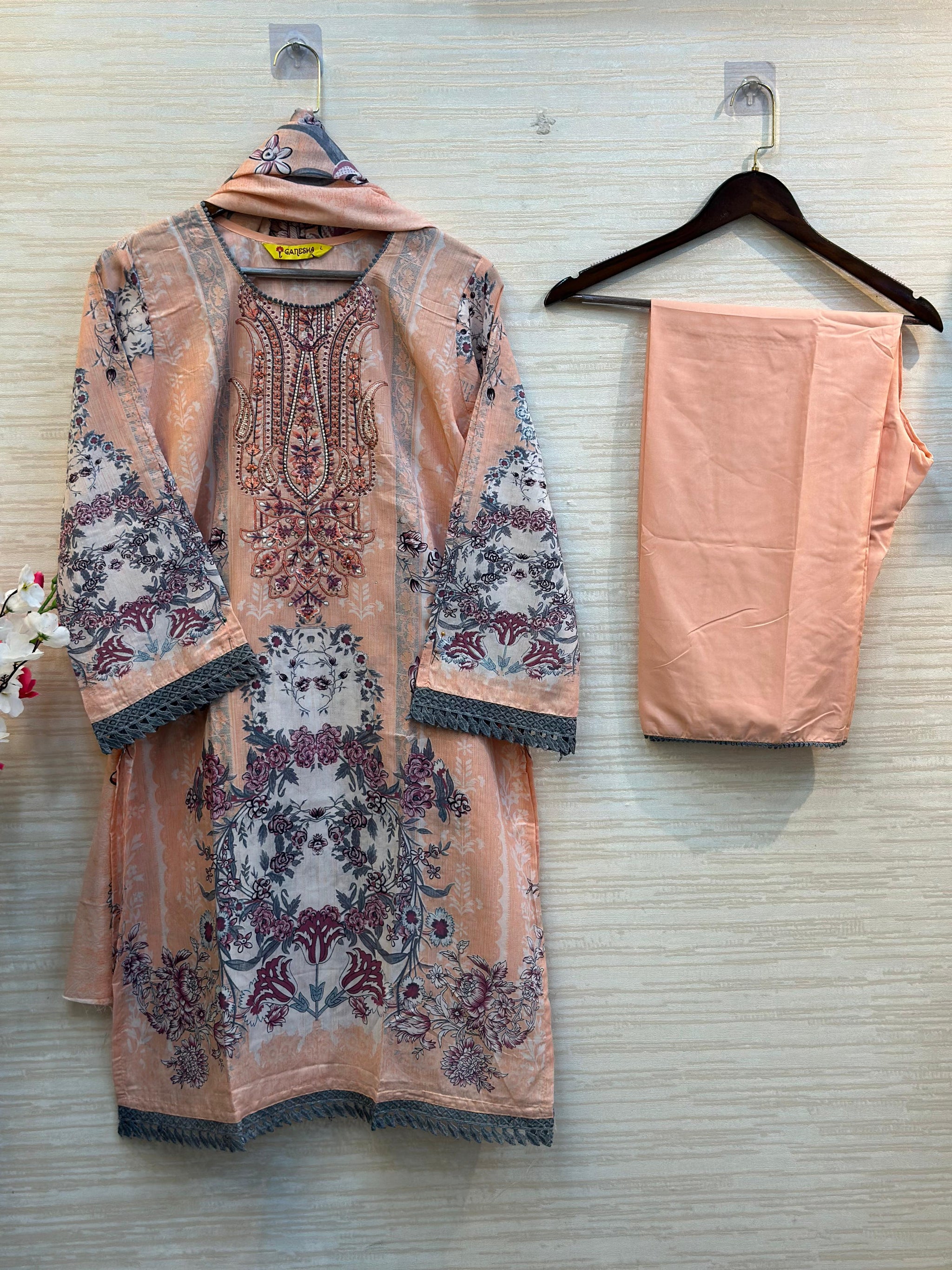 422 Jade Pakistani Embroidery Suit