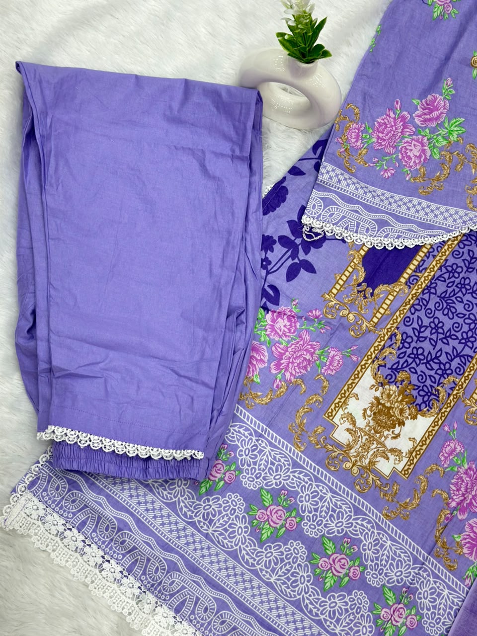 936 Pakistani Embroidered Suit