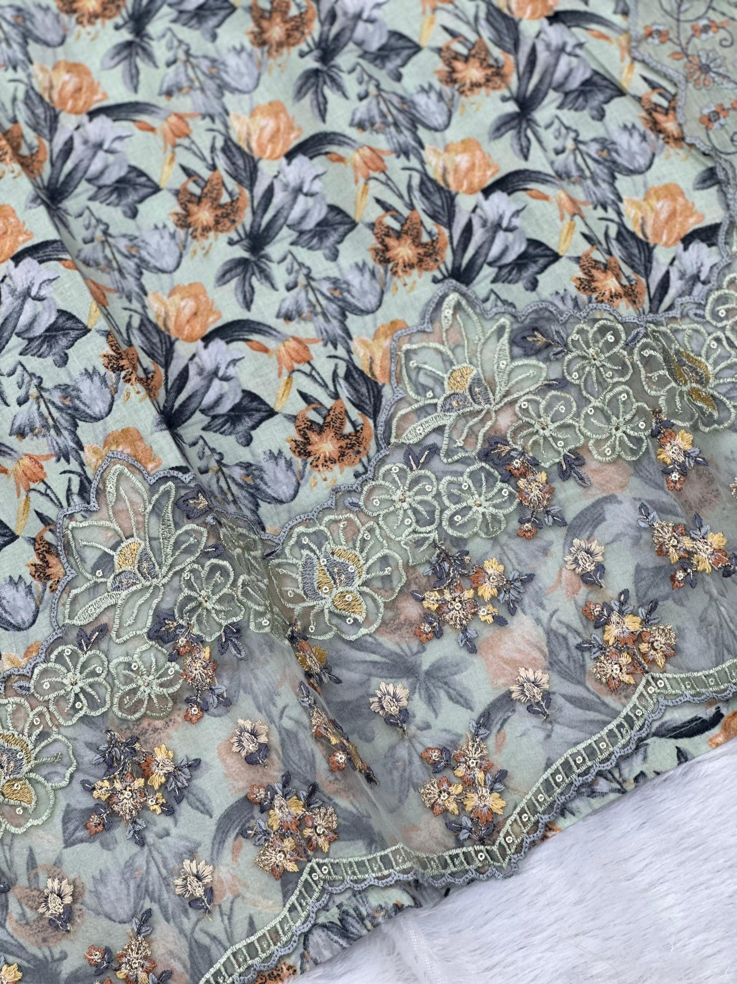 682 Pakistani Lawn Suit - Pista Green