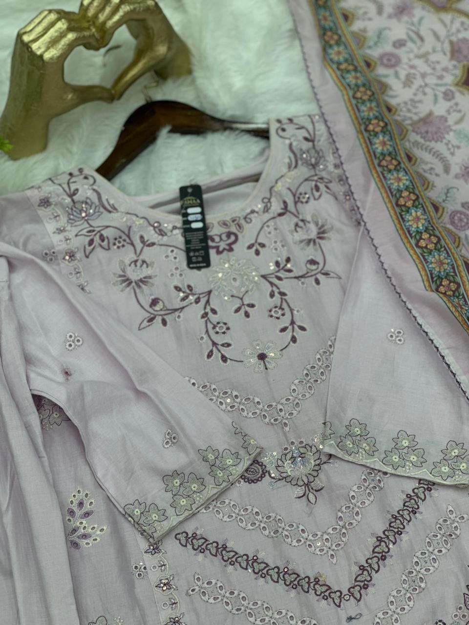 678 Pakistani Lawn Farshi Suit