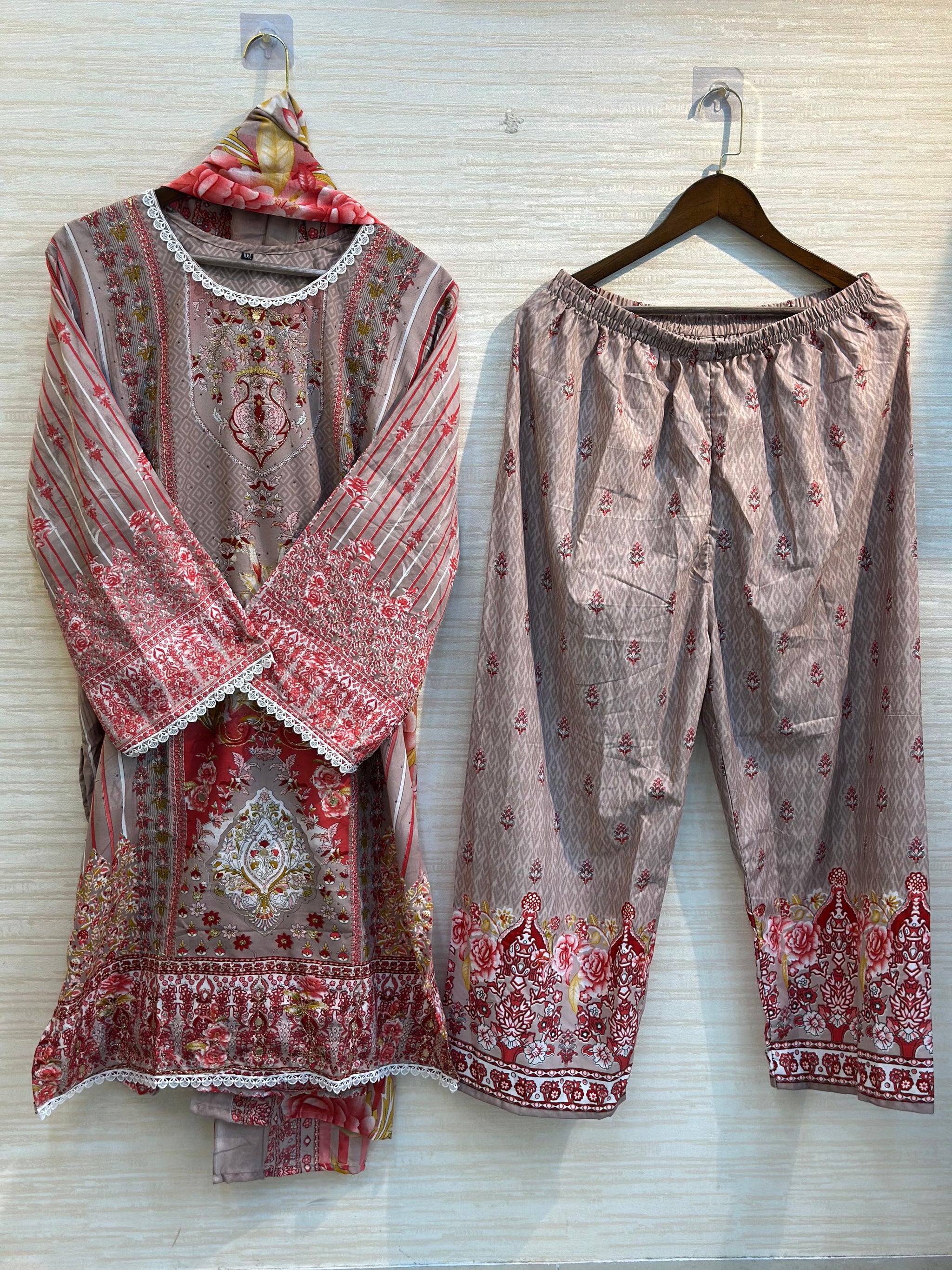 457 Aliza Pakistani Suits
