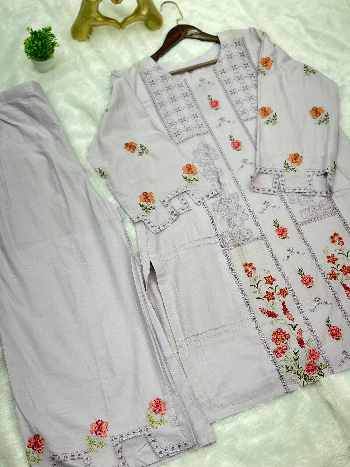 660 Premium Pakistani Lawn Cordset Set - Ash Lilac