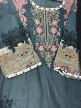 1308 Pakistani Embroidered Suit - Vandana Aarzu