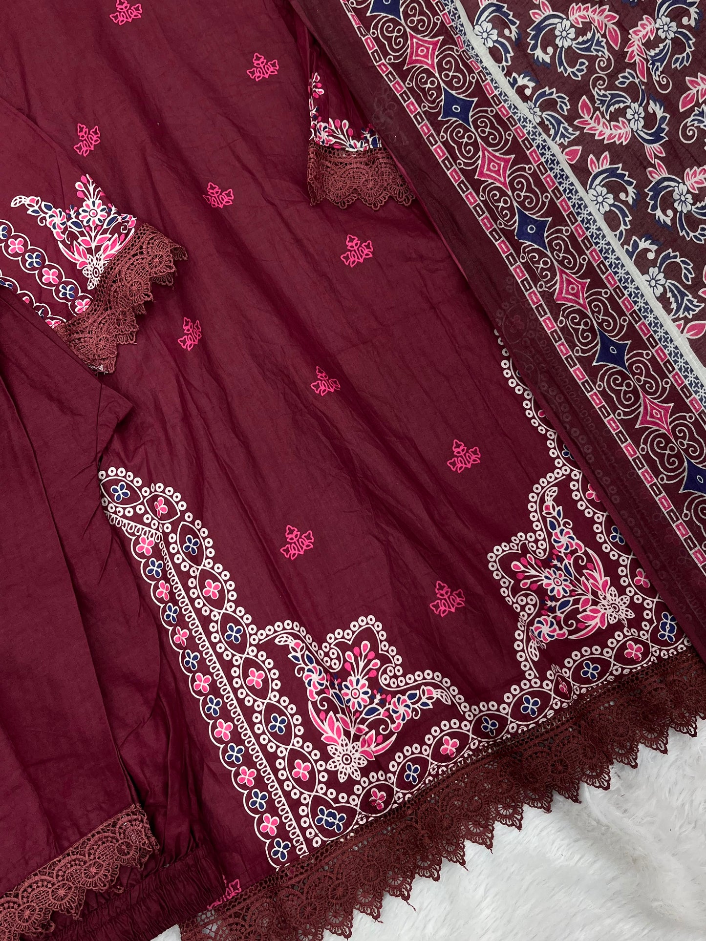 1249 Pakistani Printed Suit
