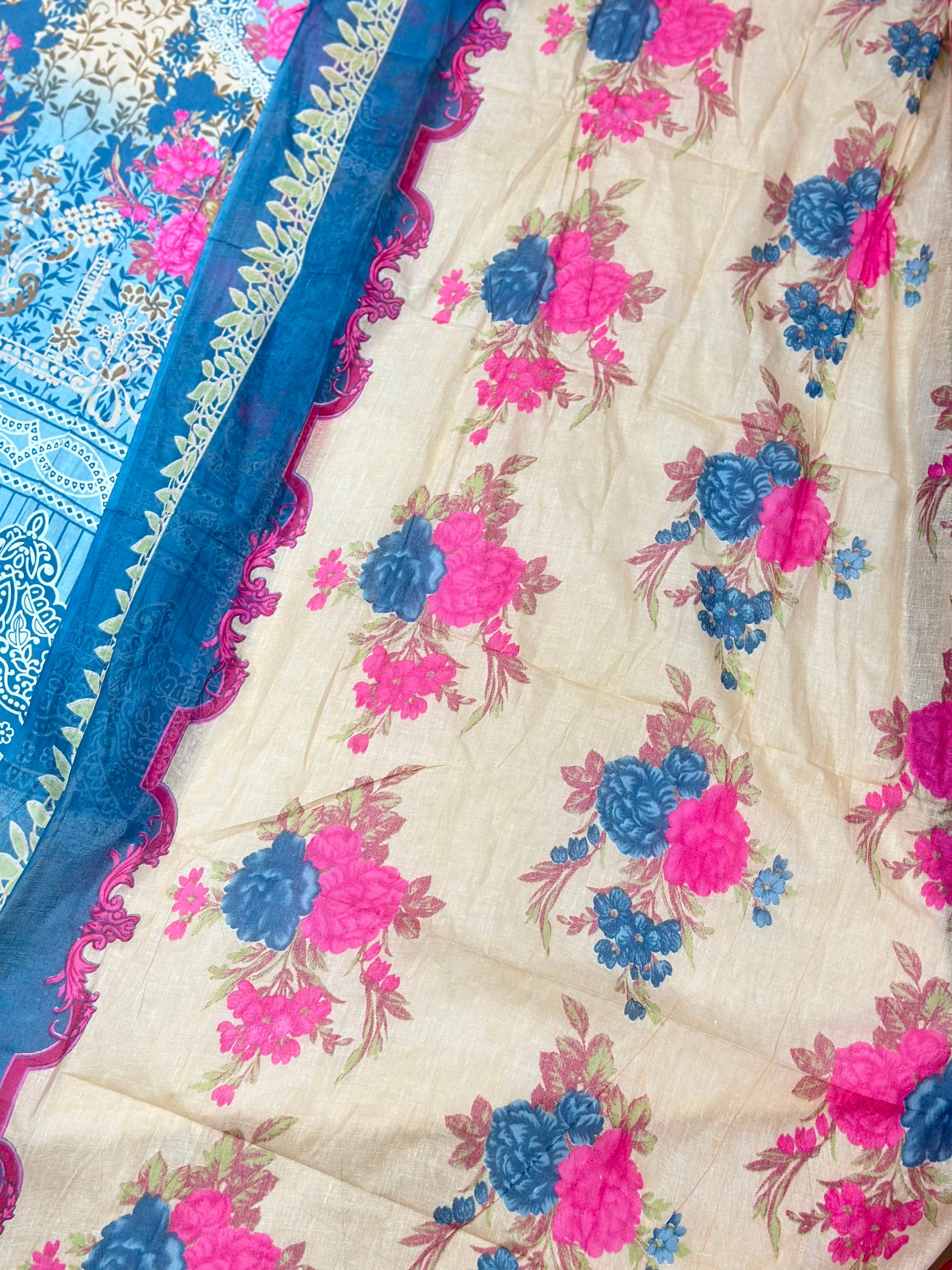 928 Pakistani Embroidered Suit