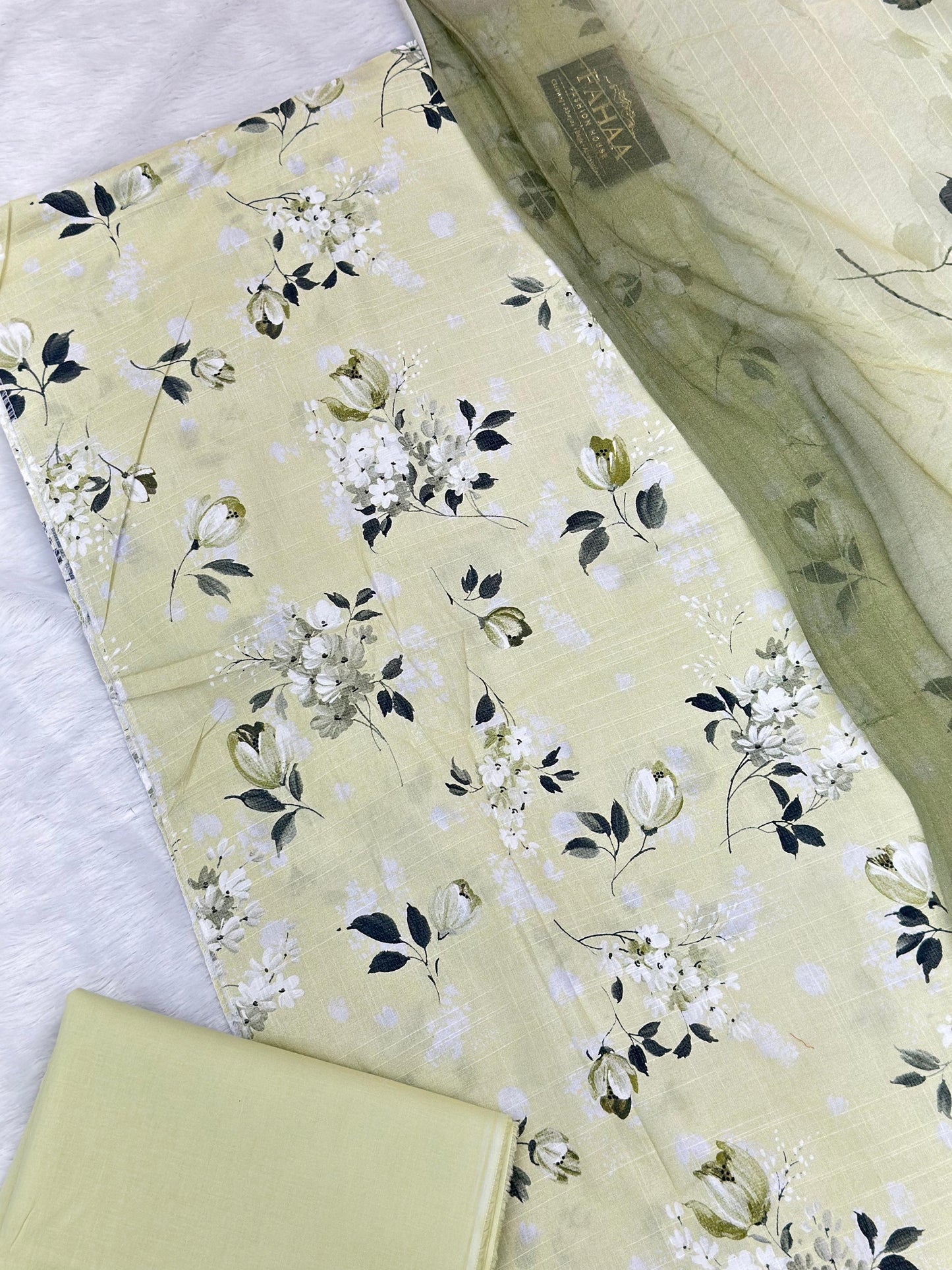 886 Unstitched OG Areeba by Tawakkal Fabrics Embroidered Lawn Suit