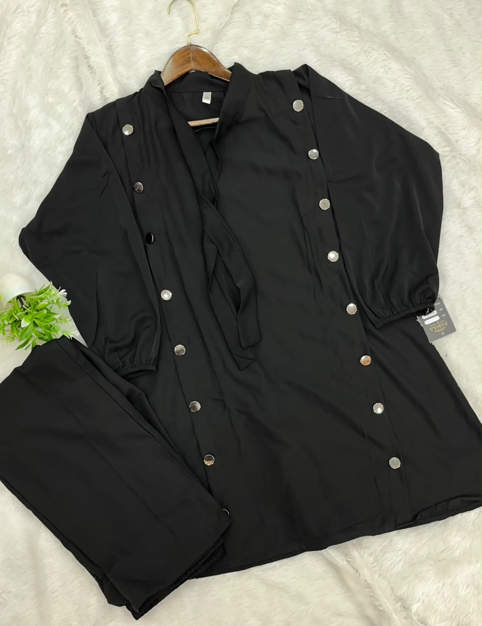 1281 Imported Modest Coordset