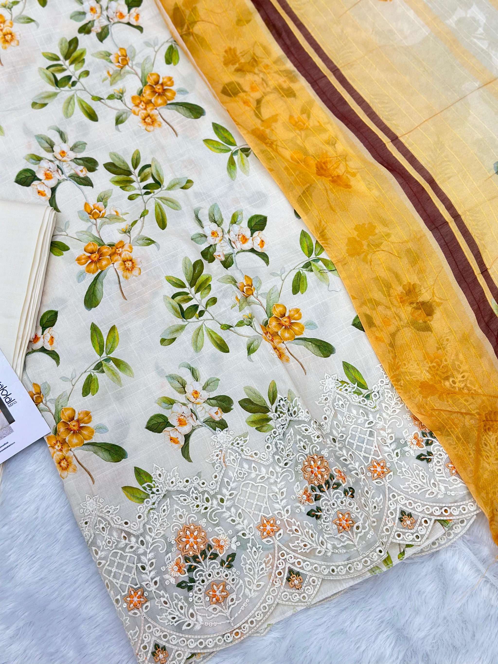 887 Unstitched OG Areeba by Tawakkal Fabrics Embroidered Lawn Suit