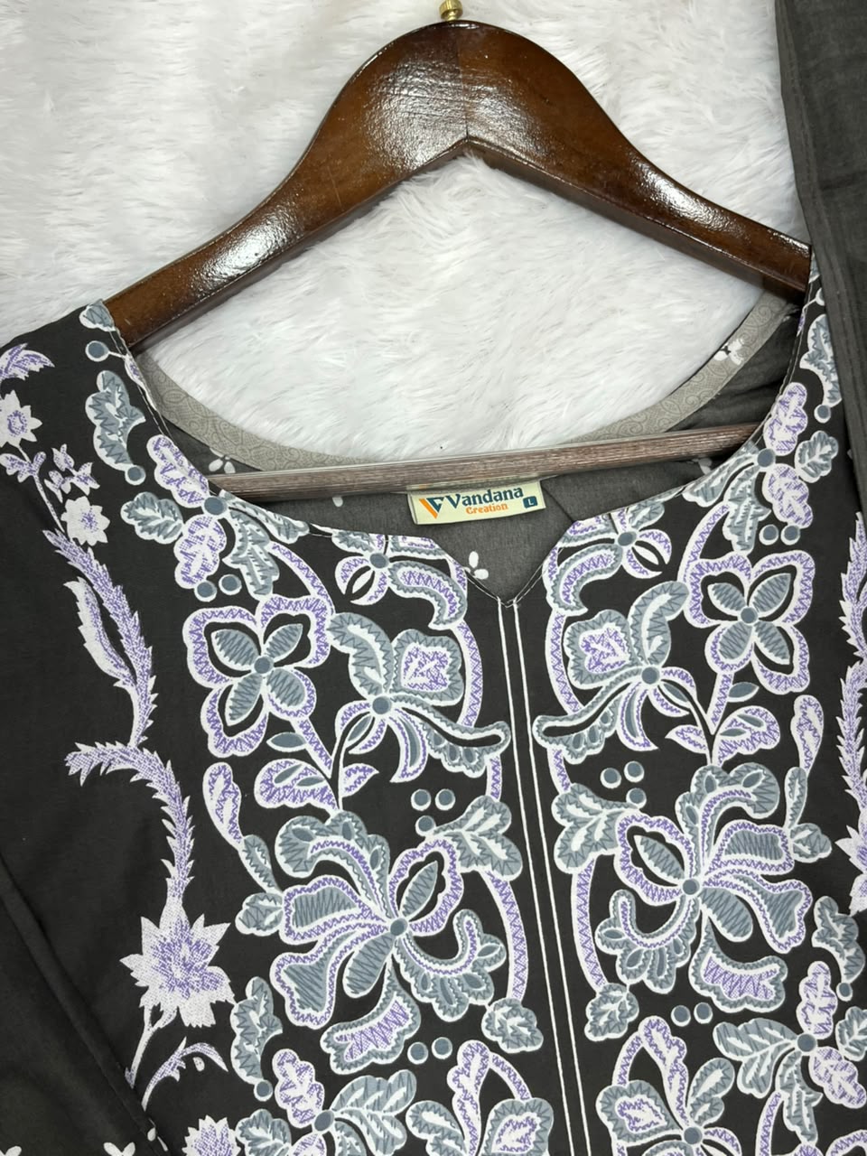 1272 Pakistani Printed Suit